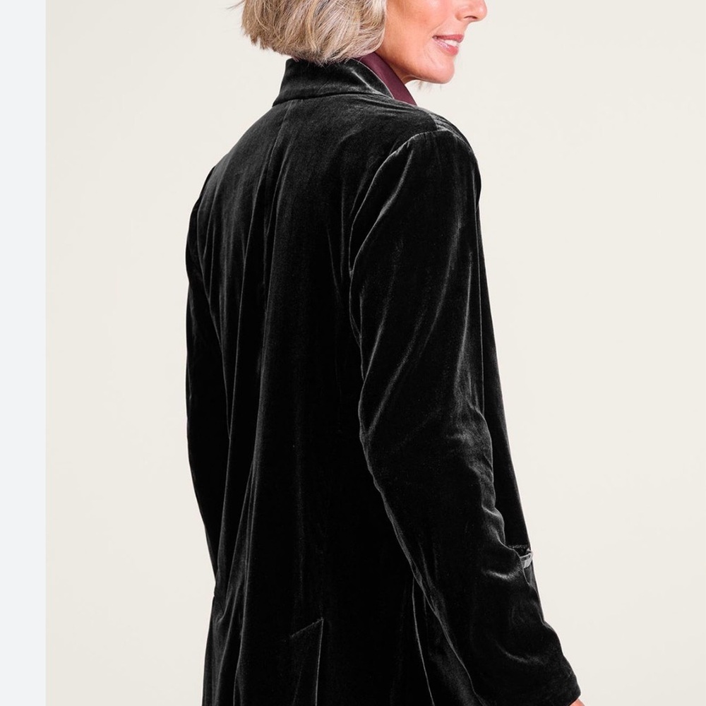⭐️Soft Surroundings Black Velvet Blazer⭐️ - Picture 2 of 5